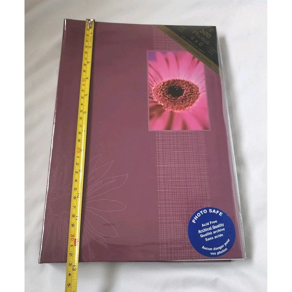 Vintage Pocket Photo Album 300 (4 x 6) Pictures w Writing Area Floral Red NEW